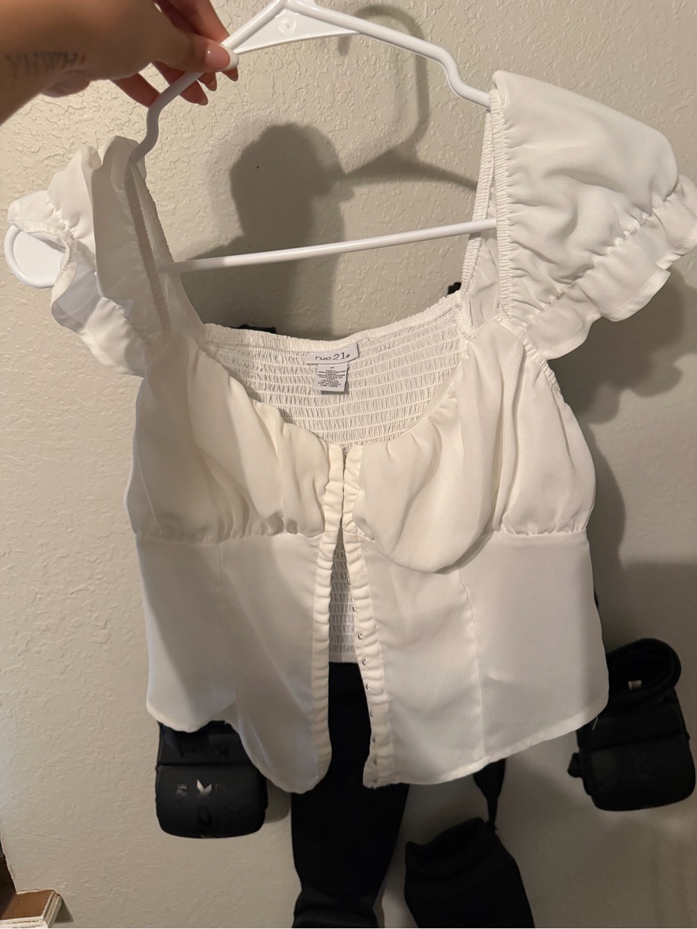 Rue21 White Ruffle Sleeve Crop Top